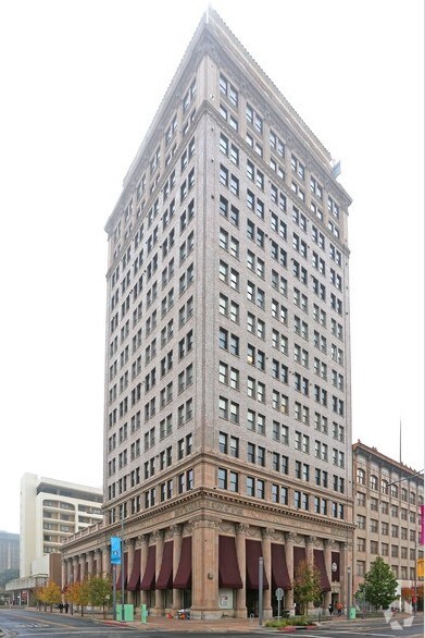 The Pacific Southwest Building in Fresno, CA - Building Photo