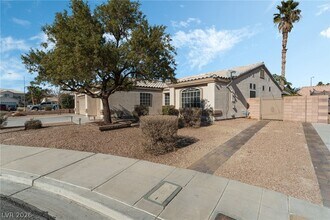 6269 Desert Haven Rd in Las Vegas, NV - Building Photo - Building Photo