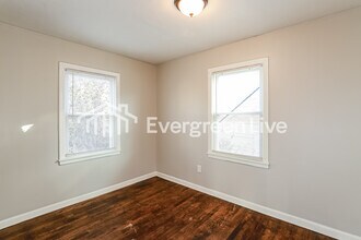 7409 Walrond Ave in Kansas City, MO - Building Photo - Building Photo