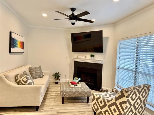 7151 Gaston Ave in Dallas, TX - Building Photo - Building Photo