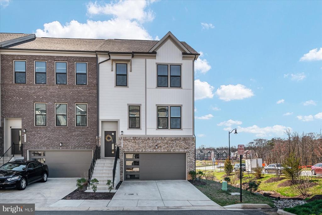 3351 Pitch Pine Dr in Laurel, MD - Building Photo