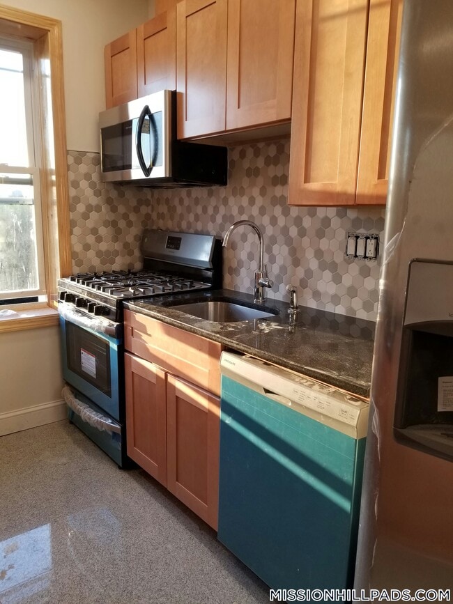 20 Winthrop St in Boston, MA - Building Photo - Building Photo