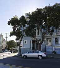 551-555 Duboce Ave in San Francisco, CA - Building Photo - Building Photo