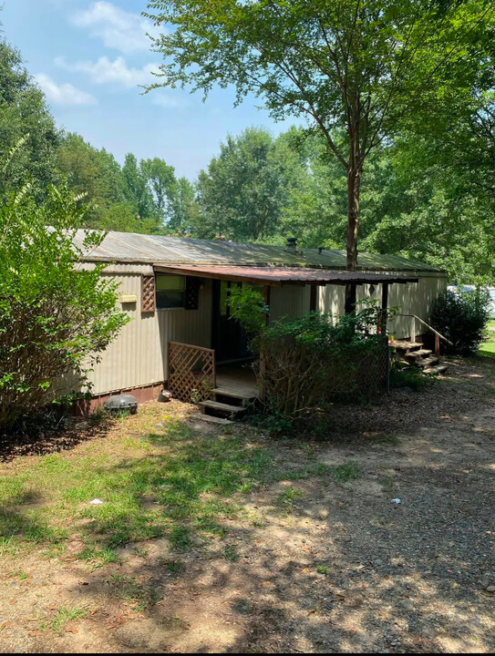 609 A Dillard Dr in Mineral Springs, AR - Building Photo