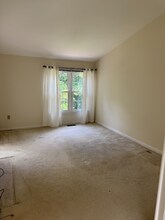 226 Lynn Manor Dr in Rockville, MD - Building Photo - Building Photo