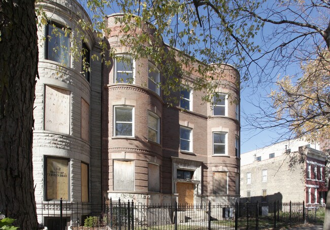 4024-4026 S Indiana Ave in Chicago, IL - Building Photo - Building Photo