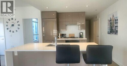 5289 Cambie St. in Vancouver, BC - Building Photo - Building Photo