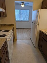 1406 W Cora Ct in Spokane, WA - Foto de edificio - Building Photo