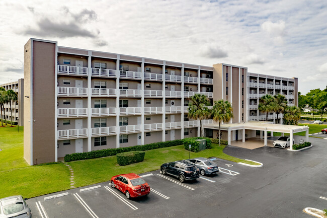 Sherwood Square Apartments in Coral Springs, FL - Foto de edificio - Building Photo