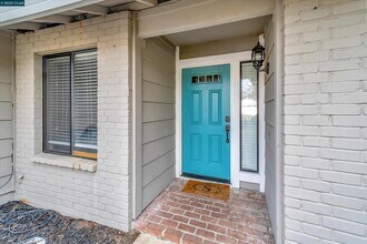 1060 St Andrews Dr in El Dorado Hills, CA - Building Photo - Building Photo