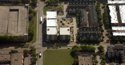 Meridian Square Condos in Addison, TX - Building Photo - Building Photo