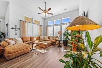 1313 Mainland Shrs Ln in Montgomery, TX - Building Photo - Building Photo