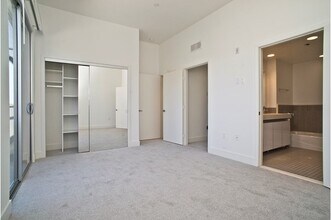 1411 Barry Ave in Los Angeles, CA - Building Photo - Building Photo