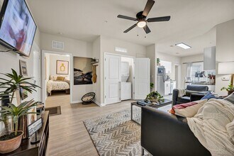 The Luxe on West Call in Tallahassee, FL - Foto de edificio - Building Photo