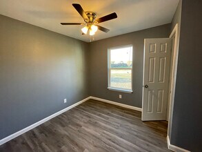 501 S Front St in Itasca, TX - Foto de edificio - Building Photo