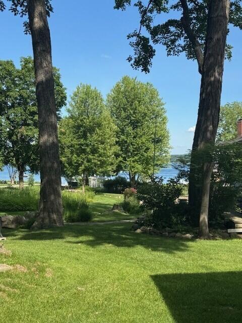 326 Fontana Ln in Fontana-on-Geneva Lake, WI - Building Photo - Building Photo