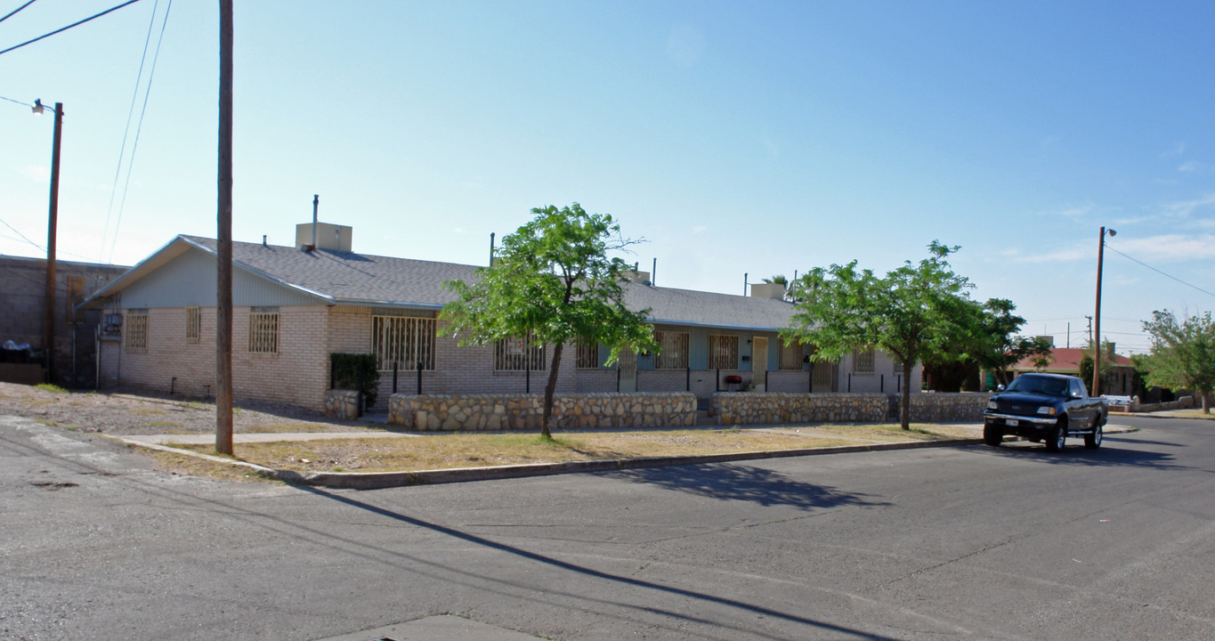 3301 Yandell Dr in El Paso, TX - Building Photo