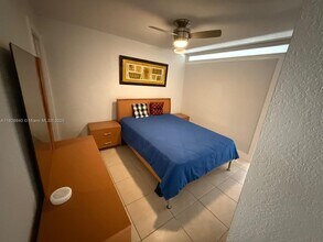 1801 S Ocean Dr in Hallandale Beach, FL - Building Photo - Building Photo