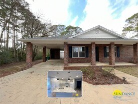 124 Harding Rd in Niceville, FL - Building Photo