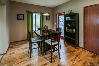 341 Holland Ave in Bellingham, WA - Building Photo - Building Photo