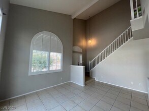 380 Seine Way in Henderson, NV - Building Photo - Building Photo
