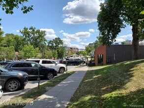 553 N Old Woodward Ave in Birmingham, MI - Building Photo - Building Photo