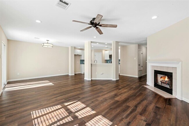 1105 Hughmont Dr in Pflugerville, TX - Building Photo - Building Photo