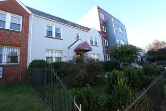 1437 K St Se in Washington, DC - Building Photo - Building Photo