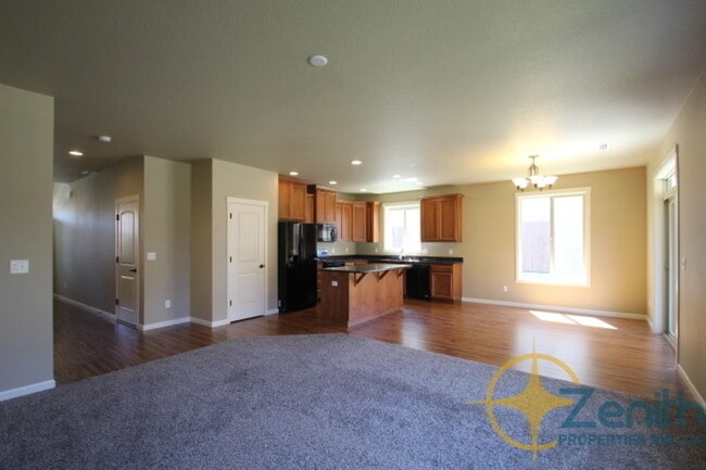 6612 NE 56th Ave in Vancouver, WA - Building Photo - Building Photo
