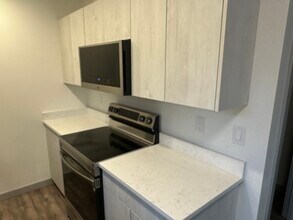 4249 King Mountain Rd, Unit 101 in Bellingham, WA - Building Photo - Building Photo