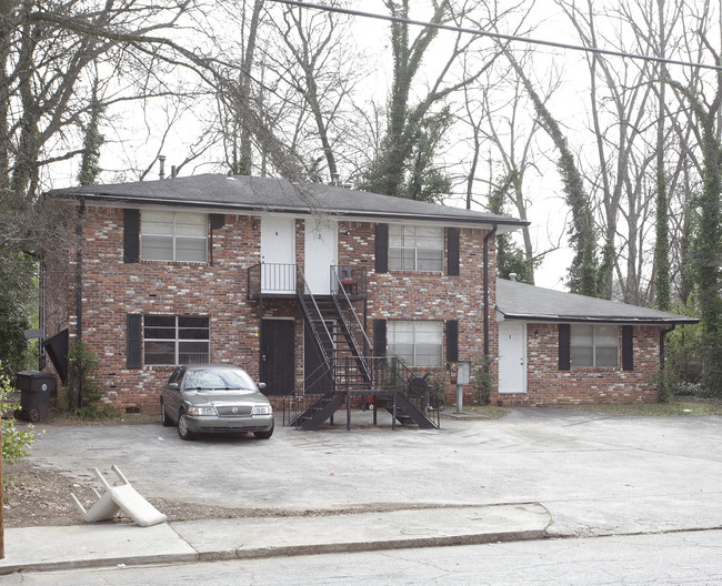 3040 Semmes St in Atlanta, GA - Foto de edificio - Building Photo