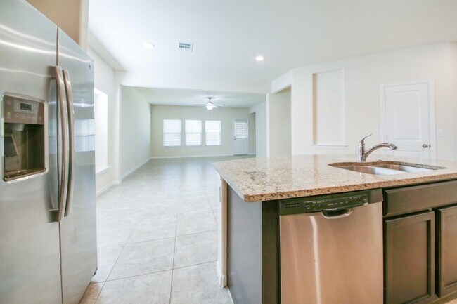 14002 Madrigal Ln in Pflugerville, TX - Building Photo - Building Photo