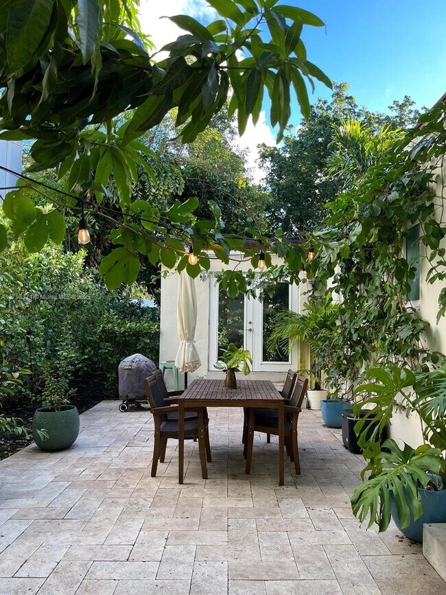 property at 409 Daroco Ave