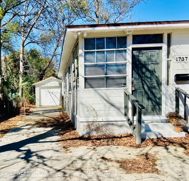 1737 W 24th St in Jacksonville, FL - Building Photo - Building Photo