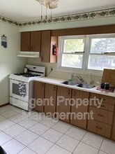 186 Collison Ave in Peterborough, ON - Building Photo - Building Photo