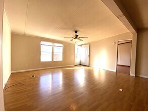 54 Windy Hill Rd in Asheville, NC - Building Photo - Building Photo