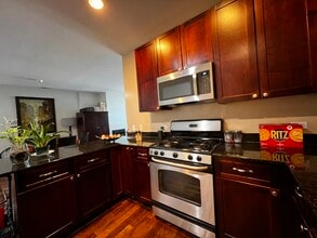 5300 N Lincoln Ave, Unit 4A in Chicago, IL - Building Photo - Building Photo