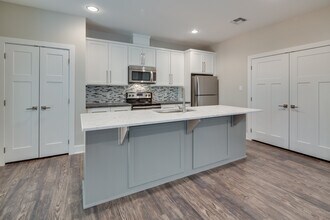 118 Mile Dr in College Station, TX - Building Photo - Building Photo