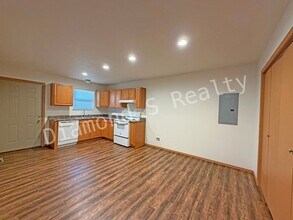 2214 N East Ave in Springfield, MO - Building Photo - Building Photo