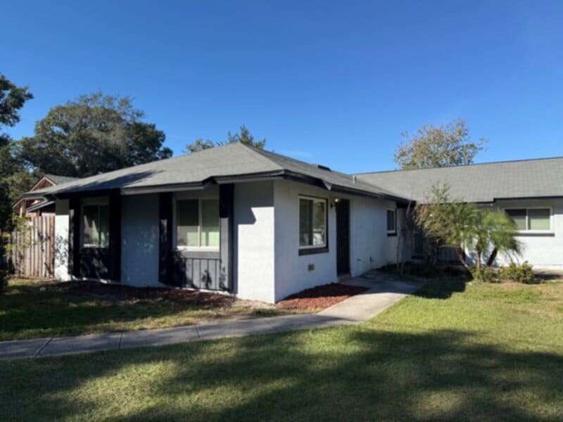 909 Orange Ave in Longwood, FL - Building Photo
