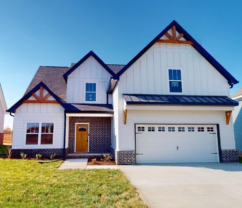 221 Bluebell Dr in Clarksville, TN - Building Photo