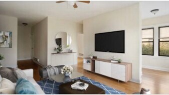 3723 N Pine Grove Ave, Unit E3 in Chicago, IL - Building Photo