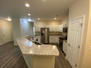 2472 Flat Top Ln in Grand Junction, CO - Building Photo - Building Photo