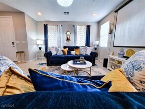 3235 Pergusa Dr in Henderson, NV - Building Photo - Building Photo