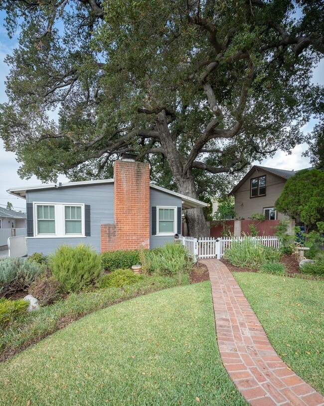 159 May Ave in Monrovia, CA - Building Photo - Building Photo
