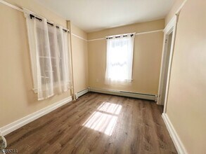 27 William St-Unit -1 in Montclair, NJ - Building Photo - Building Photo