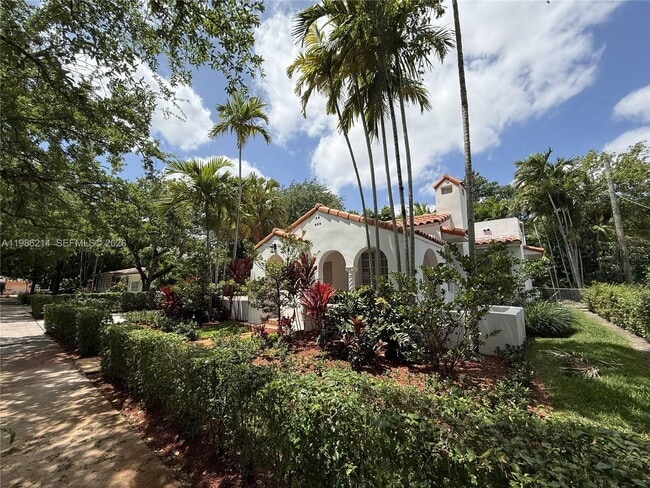 820 Lorca St in Coral Gables, FL - Building Photo - Building Photo