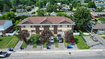 Pointe-Gatineau in Gatineau, QC - Building Photo