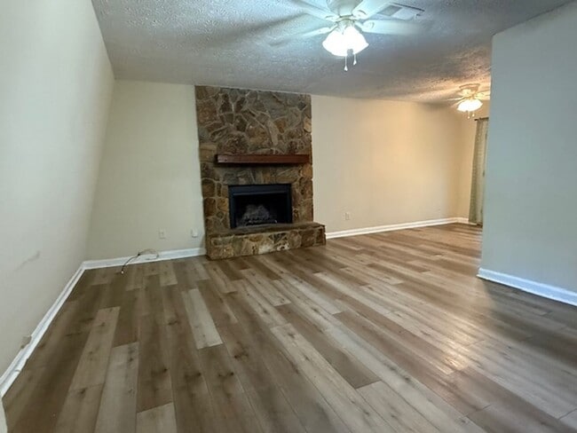 205-207 Rustwood Dr in Athens, GA - Building Photo - Building Photo