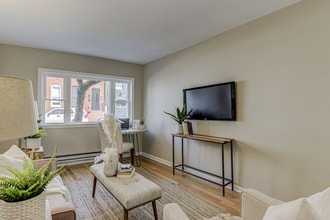 1736 Light St, Unit B in Baltimore, MD - Foto de edificio - Building Photo